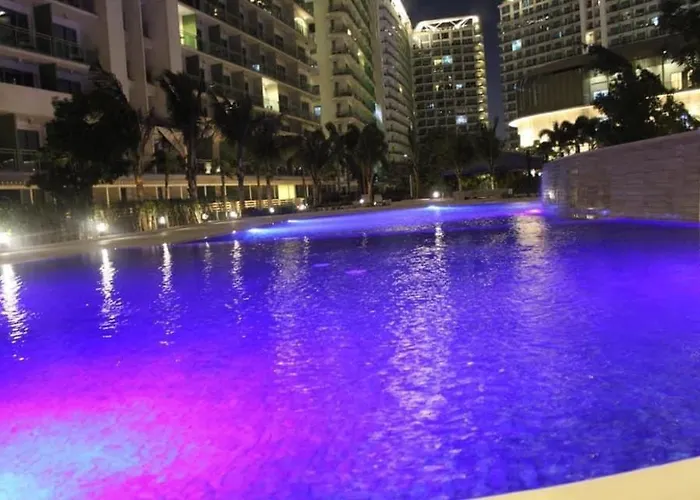 Azure Urban A14 Wavepool Near Airport Apartamento *